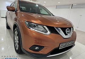 Nissan X-Trail 2.0 CVT 4WD Sunroof 2016 Orange Rear Entertainment Android